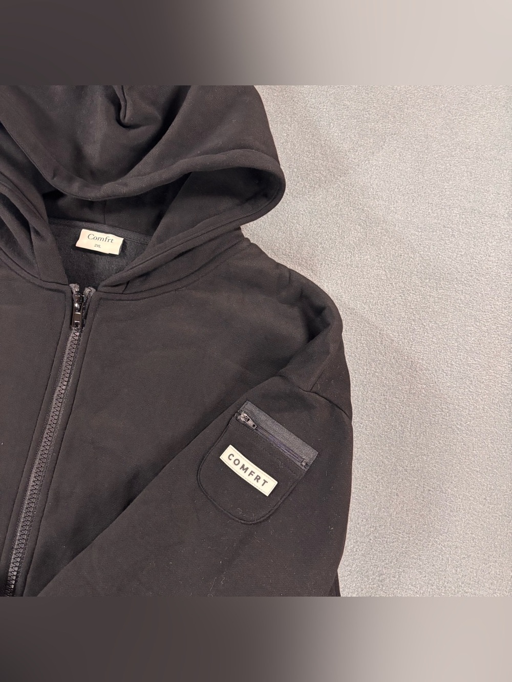 Comfrt black men's zip up hoodie size XXL
